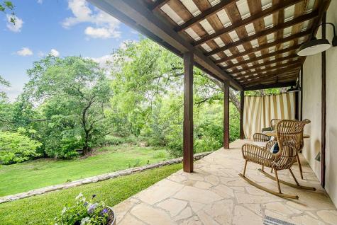 204 S Elk Street Fredericksburg TX 78624