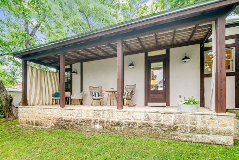 204 S Elk Street Fredericksburg TX 78624