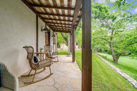 204 S Elk Street Fredericksburg TX 78624