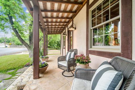 204 S Elk Street Fredericksburg TX 78624