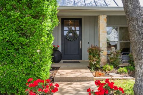 2146 Stone Gate Fredericksburg TX 78624