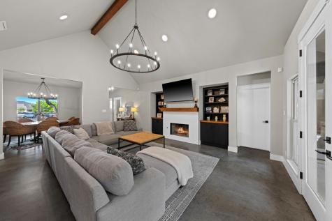 2146 Stone Gate Fredericksburg TX 78624