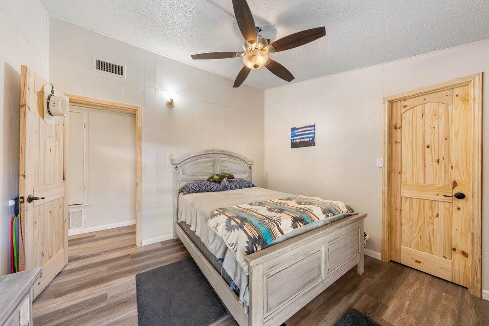 731 W Mountain View Trail Pipe Creek TX 78063