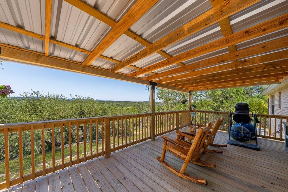 731 W Mountain View Trail Pipe Creek TX 78063