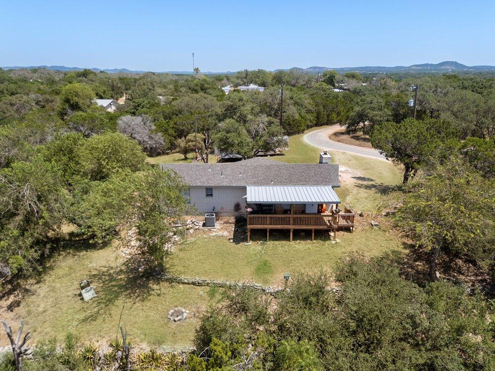 731 W Mountain View Trail Pipe Creek TX 78063