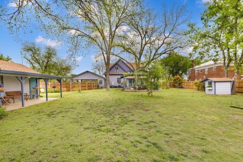 1102 S College Street Brady TX 76825