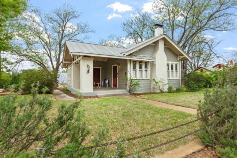 215 E Travis Street Fredericksburg TX 78624