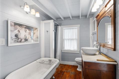 215 E Travis Street Fredericksburg TX 78624