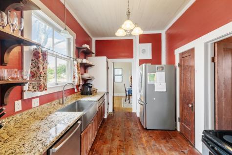 215 E Travis Street Fredericksburg TX 78624