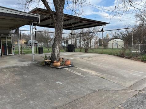 907 Bleeker Street Brady TX 76825