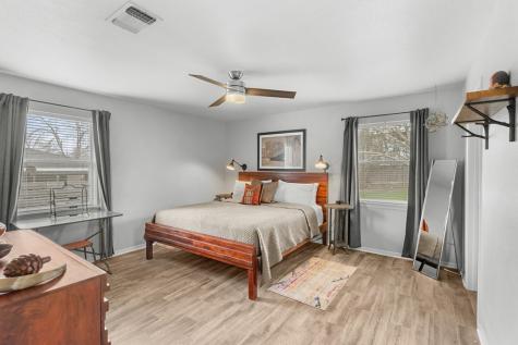 406 E College Street Fredericksburg TX 78624