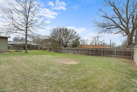 406 E College Street Fredericksburg TX 78624
