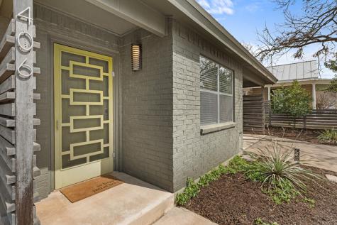 406 E College Street Fredericksburg TX 78624