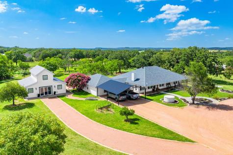 411 Emerald Loop Fredericksburg TX 78624