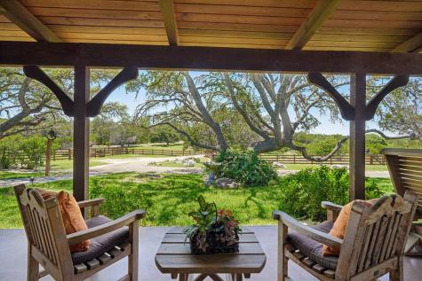 722 W Lacey Oak Parkway Kerrville TX 78028