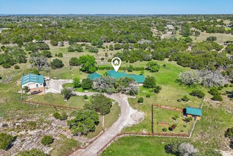 722 W Lacey Oak Parkway Kerrville TX 78028