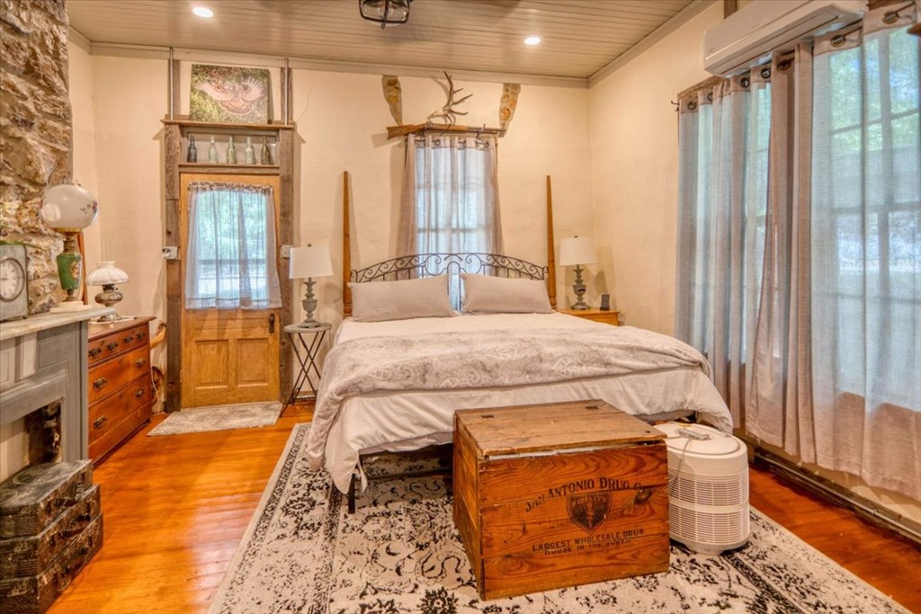 431 Fuschia Street Mason TX 76856
