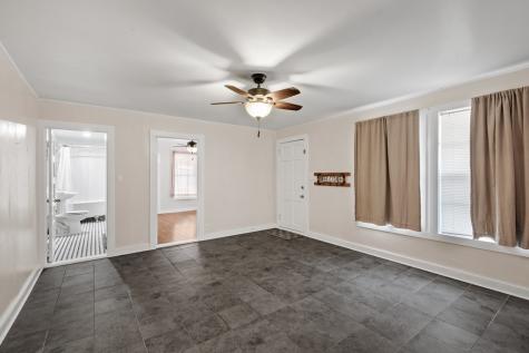 511 S Live Oak Street Mason TX 76856