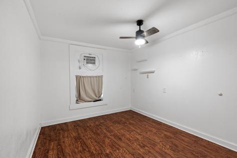 511 S Live Oak Street Mason TX 76856