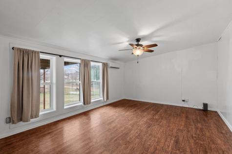 511 S Live Oak Street Mason TX 76856