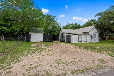 1421 Park Street Kerrville TX 78028