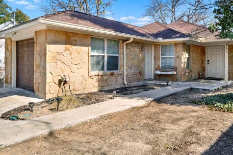 203 S Creek Street Fredericksburg TX 78624