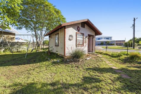 1028 Jefferson Street Kerrville TX 78028