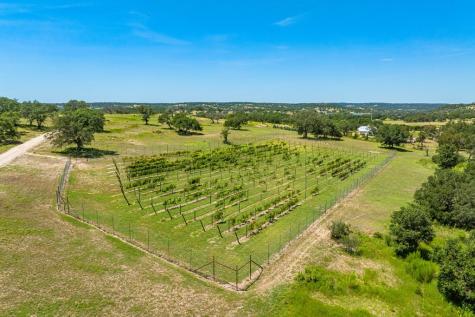 5081 Highway 173 Center Point TX 78010