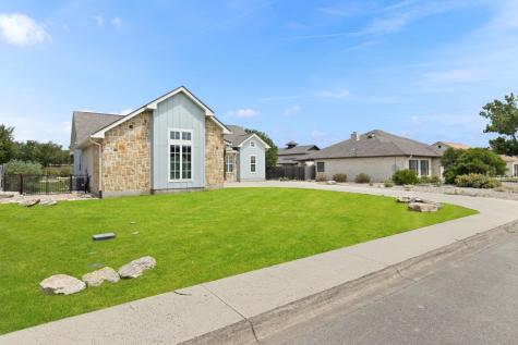 1916 Summit Top Kerrville TX 78028