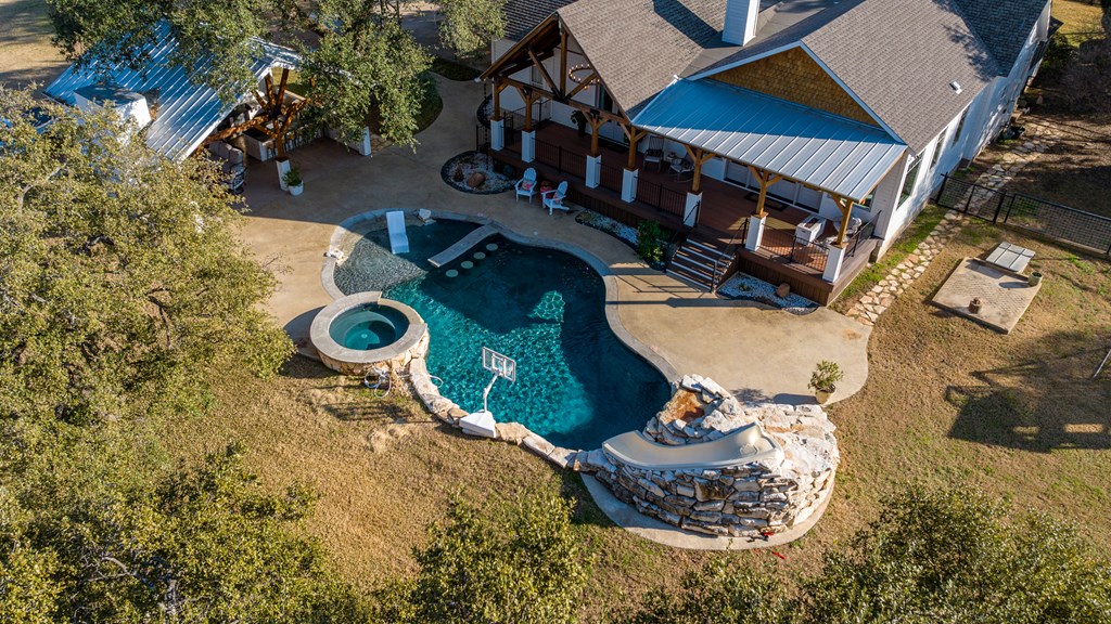 409 E Main Street Llano TX 78643