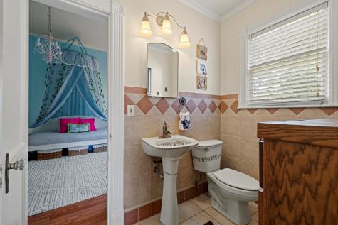 409 E Main Street Llano TX 78643