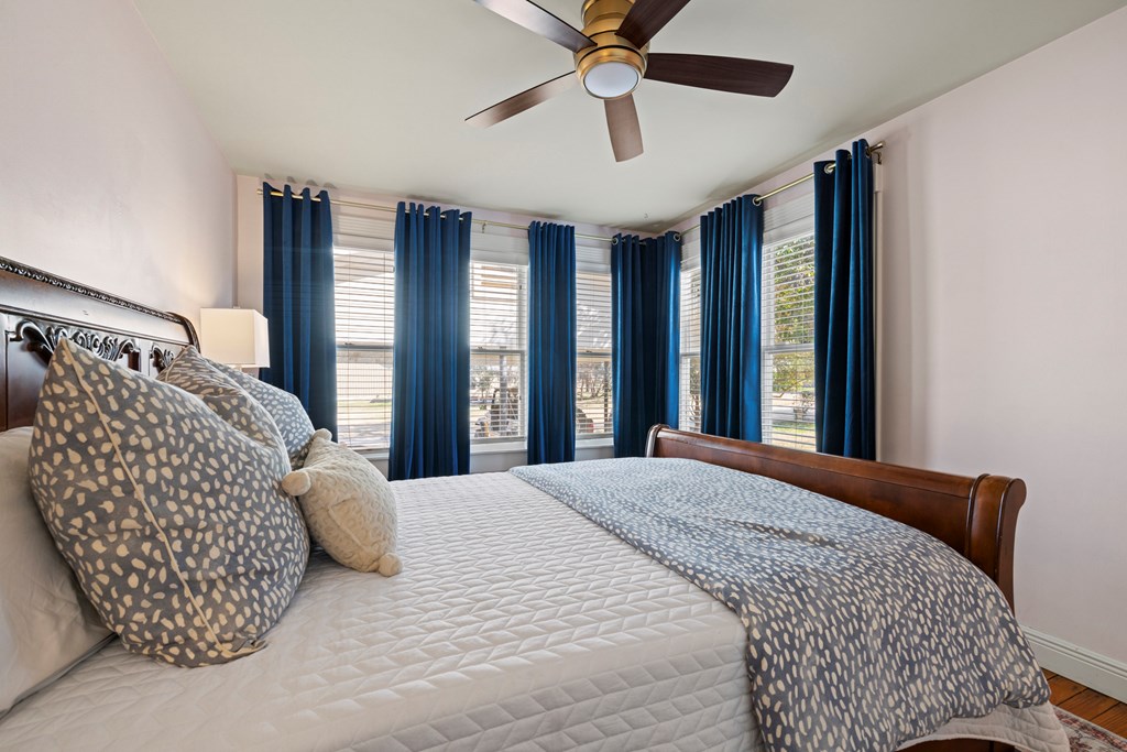 409 E Main Street Llano TX 78643