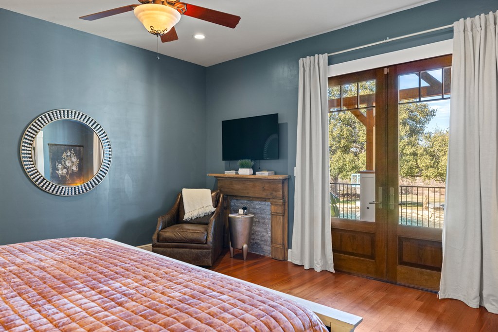 409 E Main Street Llano TX 78643