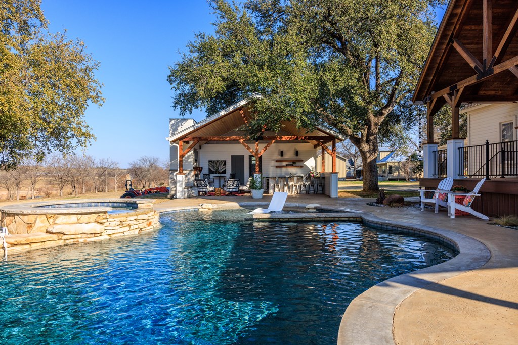409 E Main Street Llano TX 78643