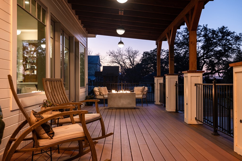 409 E Main Street Llano TX 78643