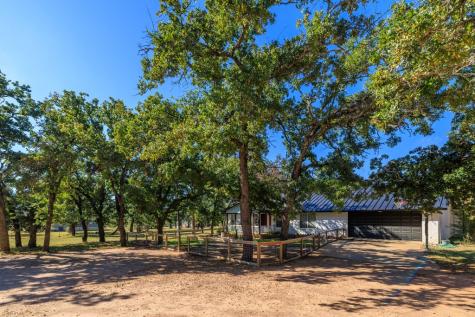1180 Boos Lane Fredericksburg TX 78624