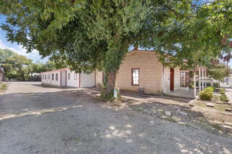 408-410 W Main Street Fredericksburg TX 78624
