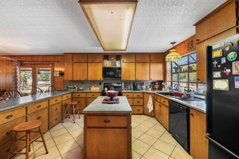959 S Eagle Street Fredericksburg TX 78624