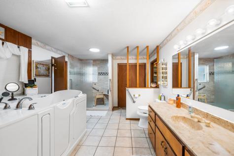 959 S Eagle Street Fredericksburg TX 78624