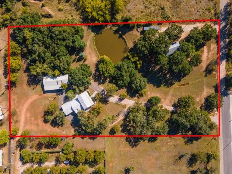 959 S Eagle Street Fredericksburg TX 78624