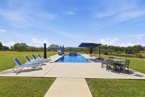 4273 N Morris Ranch Road Fredericksburg TX 78624