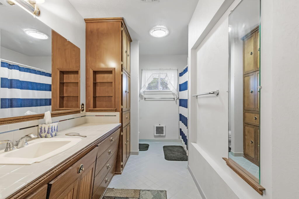 105 Hale Street Fredericksburg TX 78624