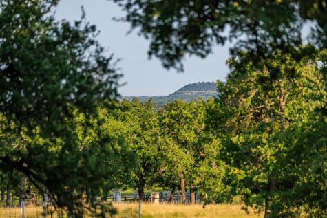 279 Achtzehn Road Fredericksburg TX 78624