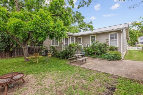 217 W Creek Street Fredericksburg TX 78624