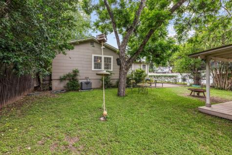 217 W Creek Street Fredericksburg TX 78624