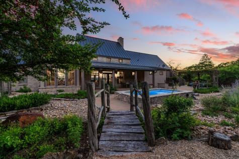 380 Oxen Trail Fredericksburg TX 78624
