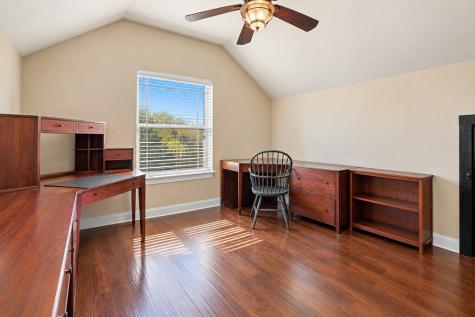 1201 Doe Run Hollow Fredericksburg TX 78624
