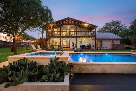 271 Smokehouse Road Fredericksburg TX 78624