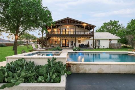 271 Smokehouse Road Fredericksburg TX 78624