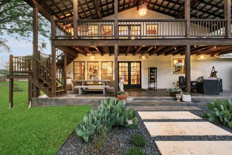 271 Smokehouse Road Fredericksburg TX 78624
